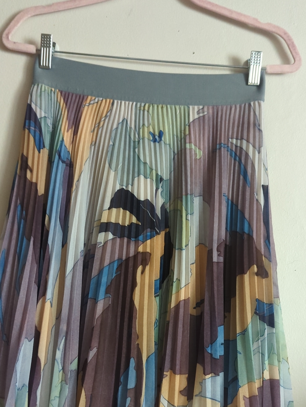 Wilfred Twirl Pleated Floral Midi Skirt in Multicolor - Picture 5 of 11